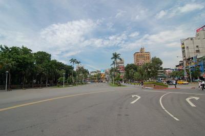 校門 (25).JPG