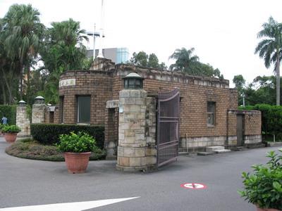 校門 (28).JPG